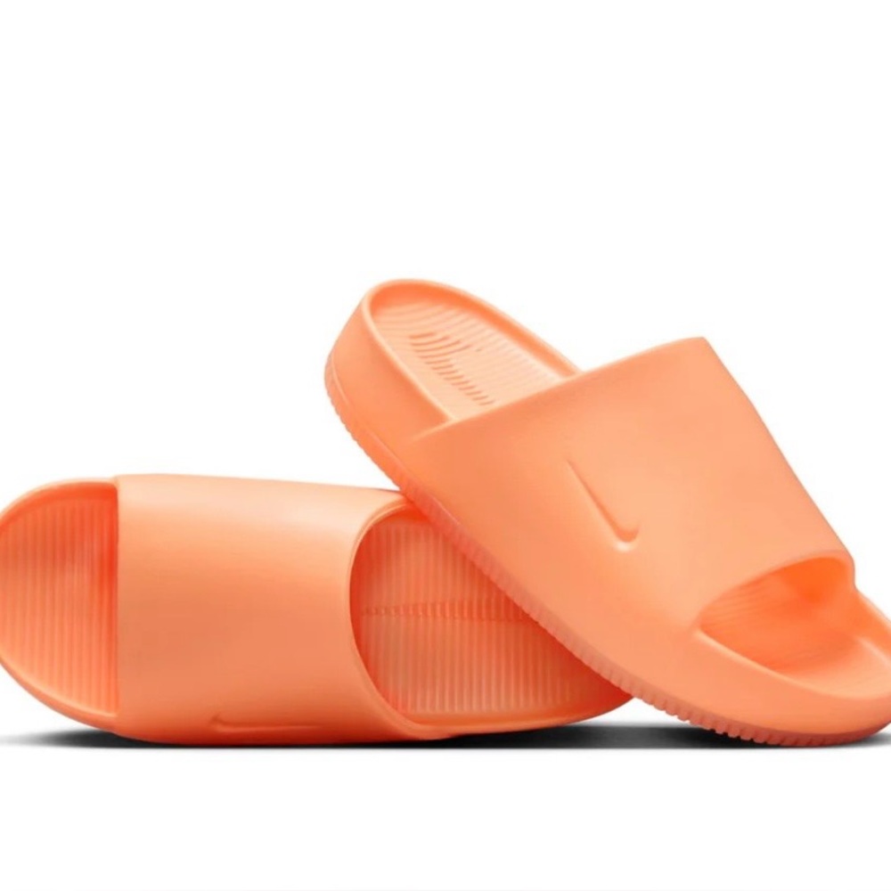 NWT Nike calm slides